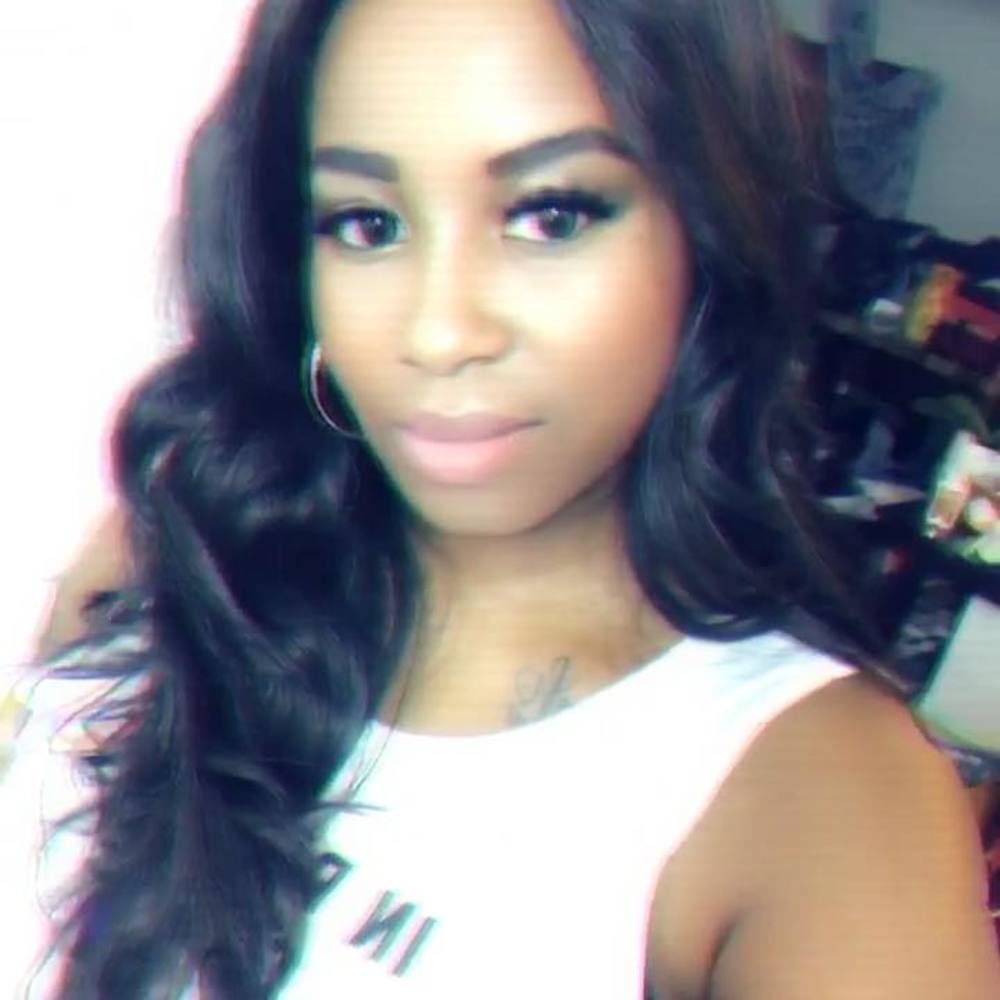 Meet your Posher, Yaneese